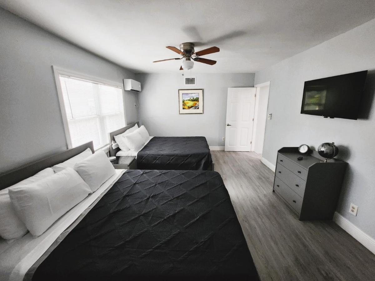 Cheerful Super Suite + 2 Queen + Sofa Bed Minutes From The Airport! 坦帕 外观 照片