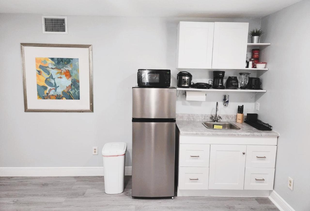 Cheerful Super Suite + 2 Queen + Sofa Bed Minutes From The Airport! 坦帕 外观 照片